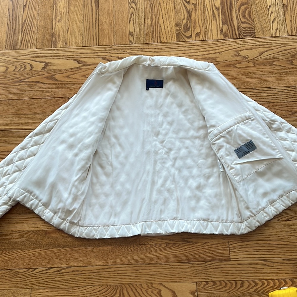 Moncler - Picture 5 of 7